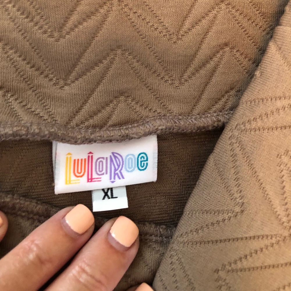 LuLaRoe Cassie pencil skirt